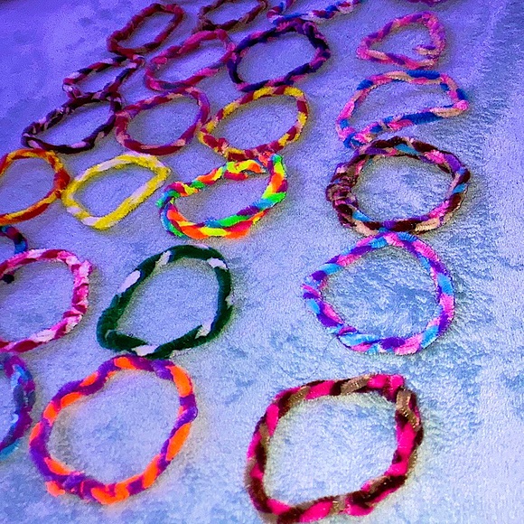 28pc Bracelets✨💖 - Picture 1 of 4